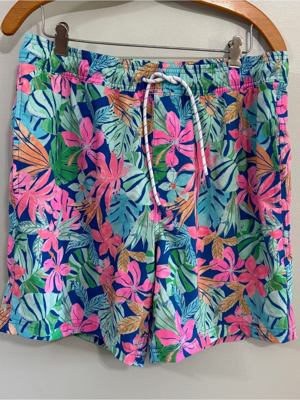 Members Mark men’s resort swim trunks floral large